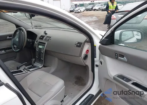 2009 Volvo V50 2.4I z USA, uszkodzony, nr VIN YV1MW390092465684